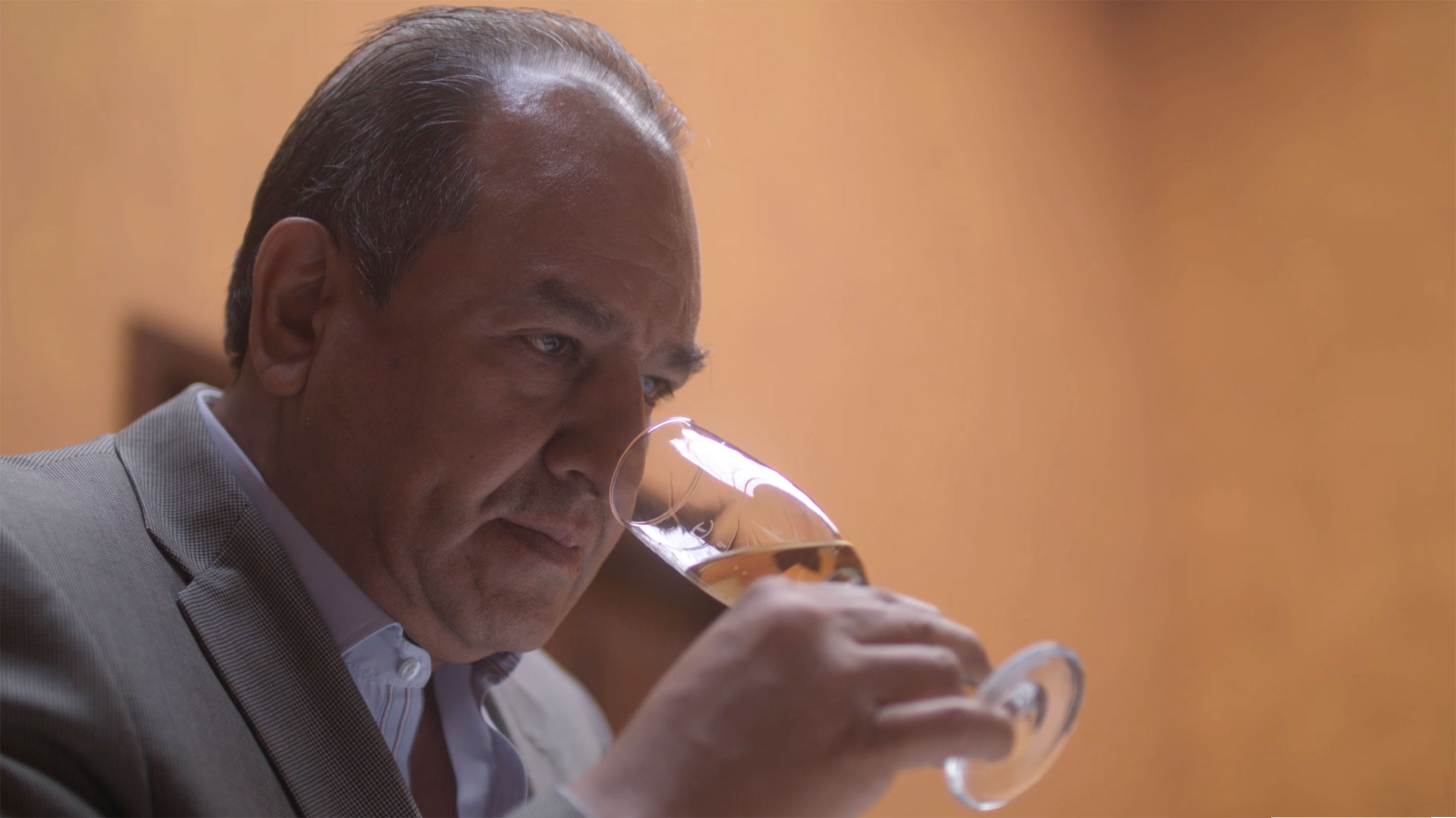 Maestreo sniffing glass